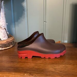 Chic Brown and Red Women's Mules